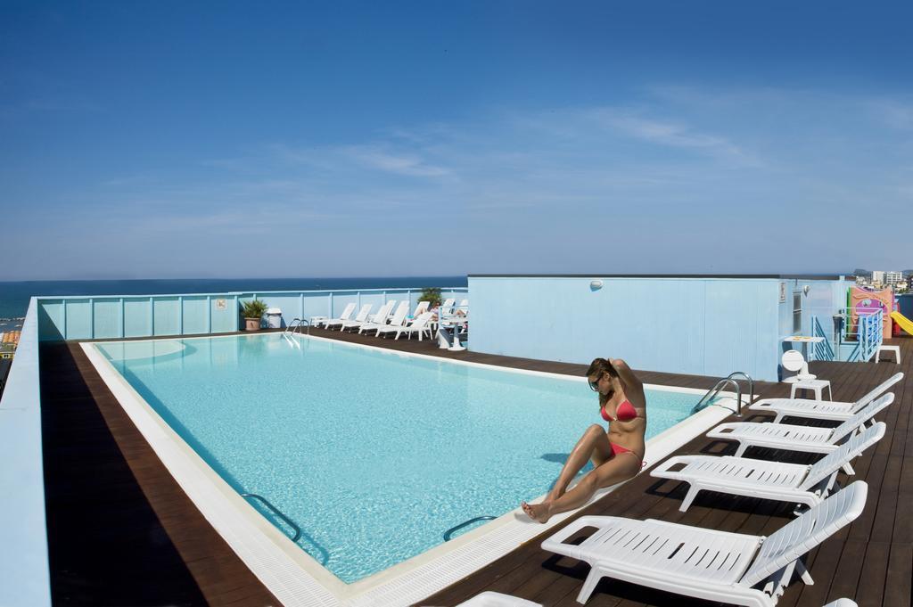 Hotel Elite Cattolica Exterior photo